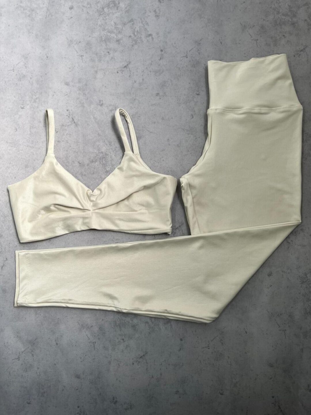 Legging Básica + Top Lívia - Compressão Off White