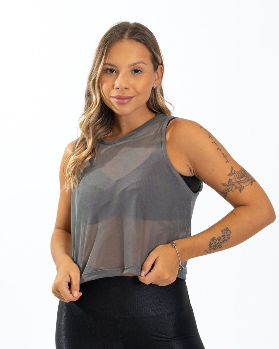 Cropped Regata de Tule - Cinza - Único