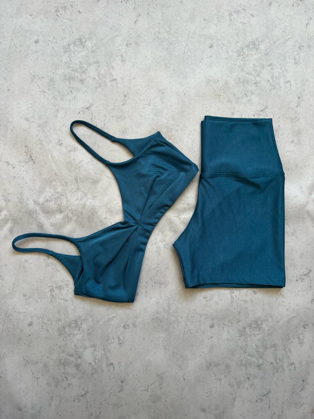 Short Básico + Top Lívia - Compressão Azul Petróleo
