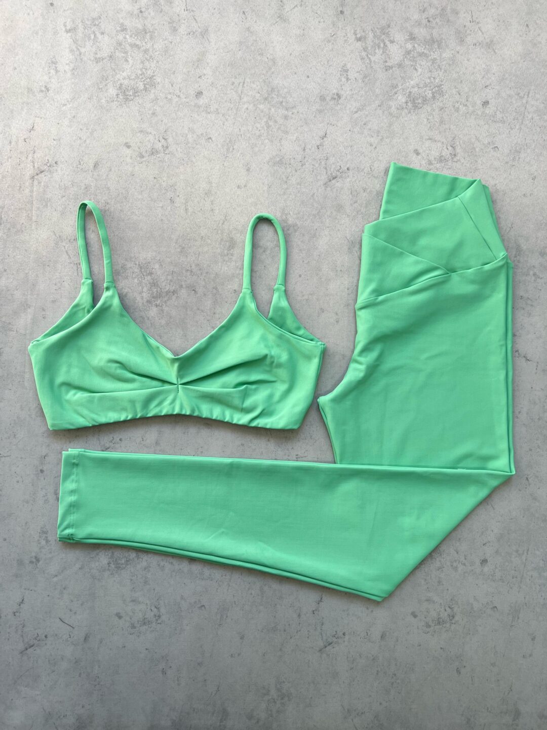 Legging Cós Cruzado + Top Lívia - Light Verde Erva Doce