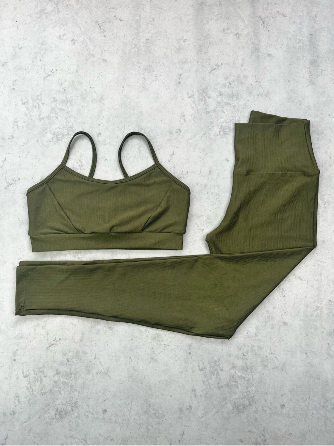 Legging Básica + Top Manu – Compressão Verde Musgo