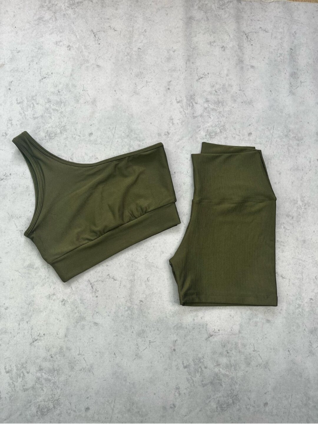 Short Básico + Top Sophia – Compressão Verde Musgo