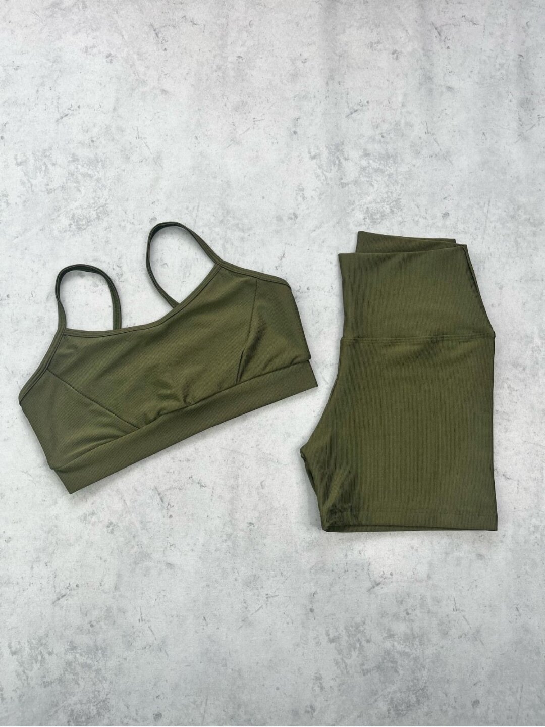 Short Básico + Top Manu – Compressão Verde Musgo