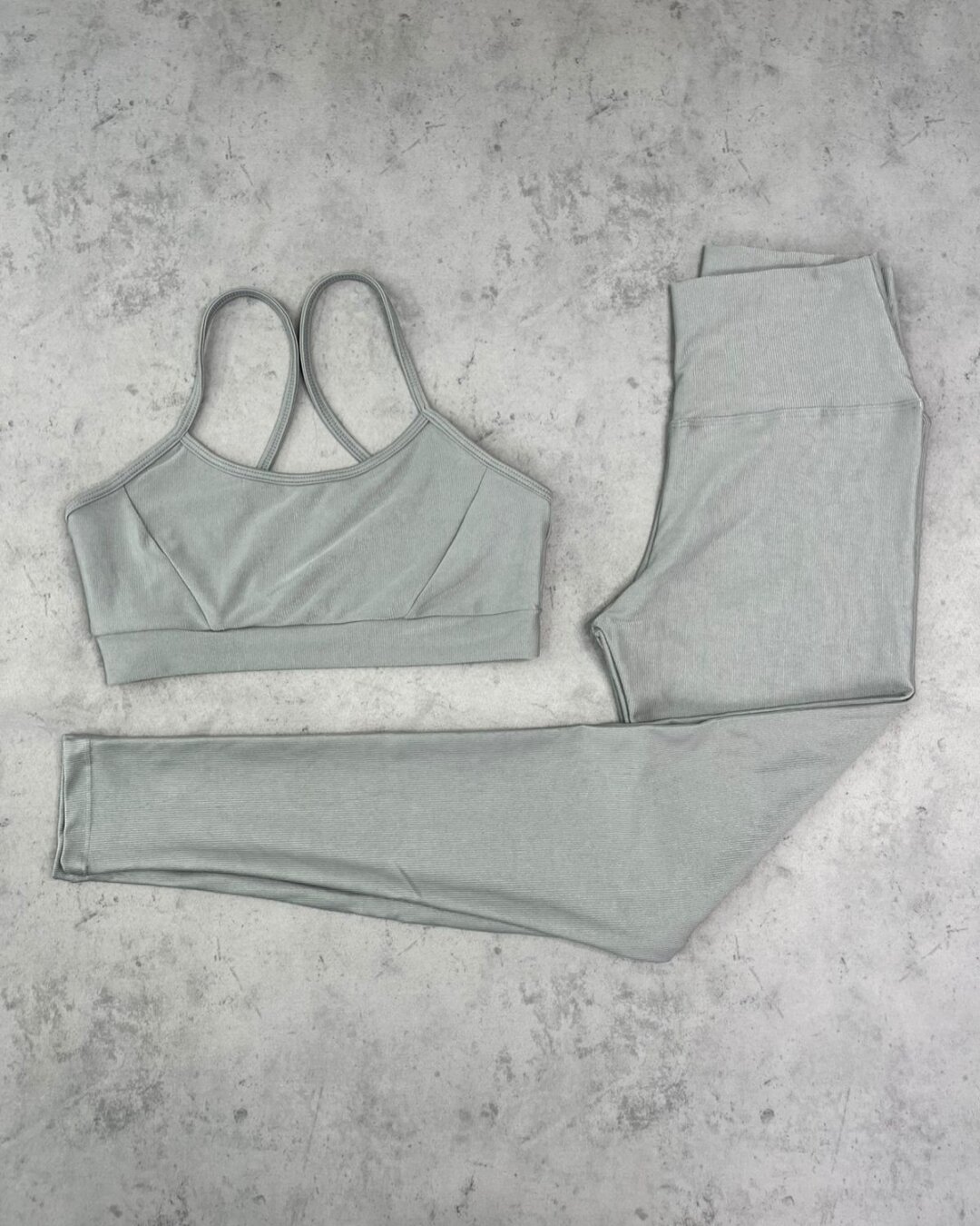 Legging Básica + Top Manu - Compressão Prata Lunar
