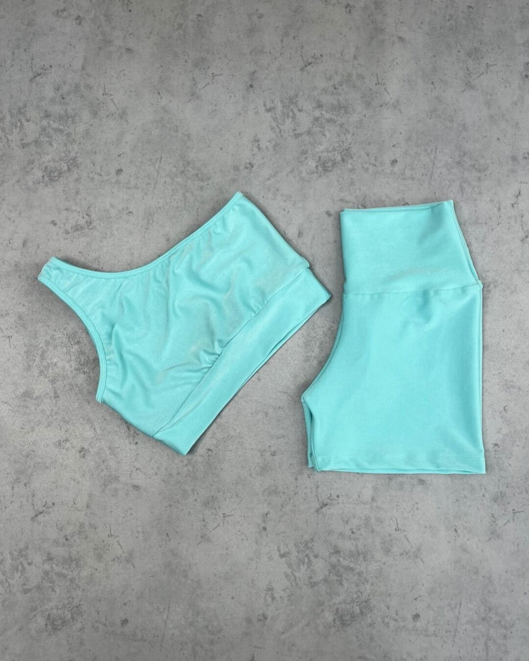 Short Básico + Top Sophia – Compressão Frozen