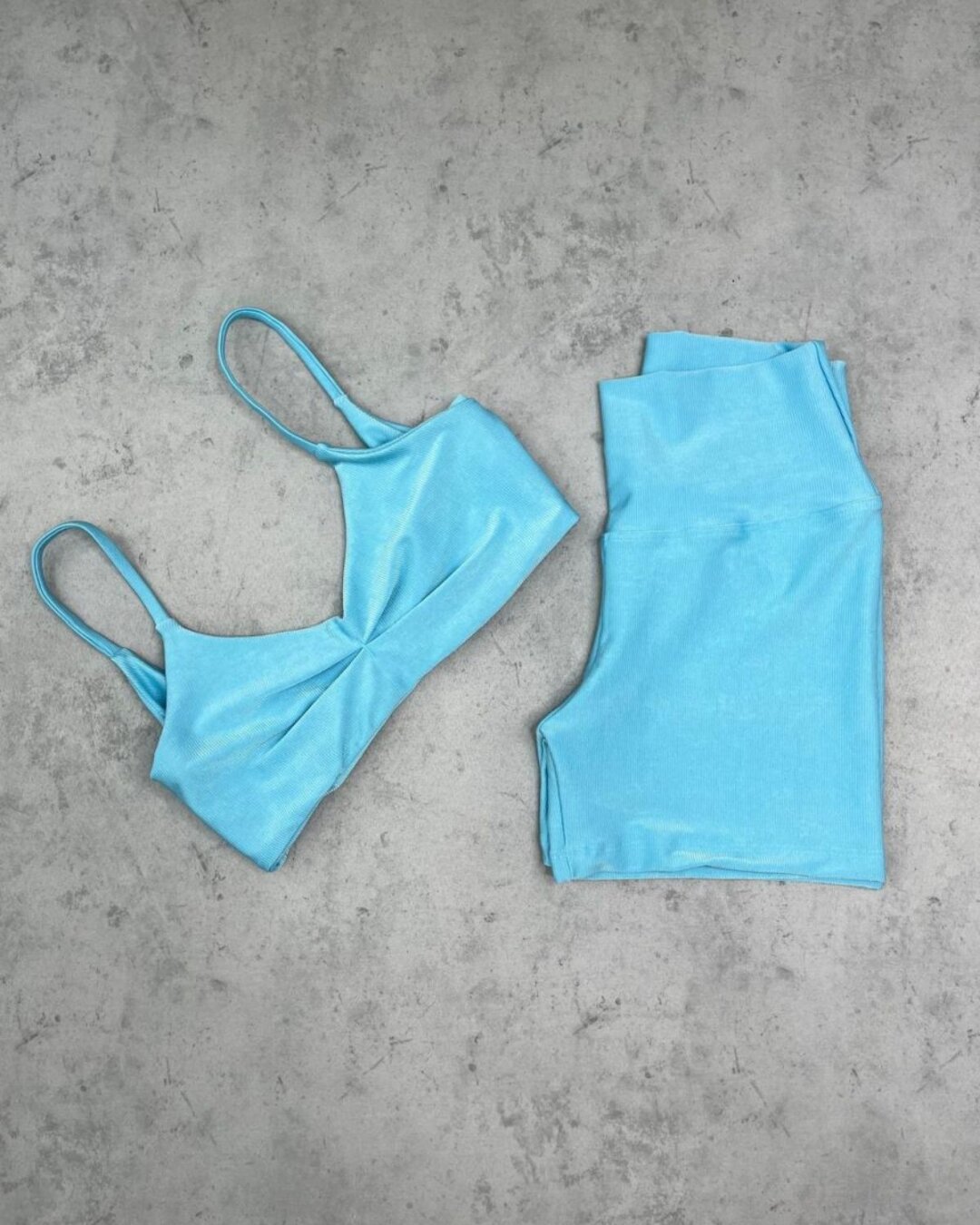 Short Básico + Top Lívia - Compressão Azul Candy