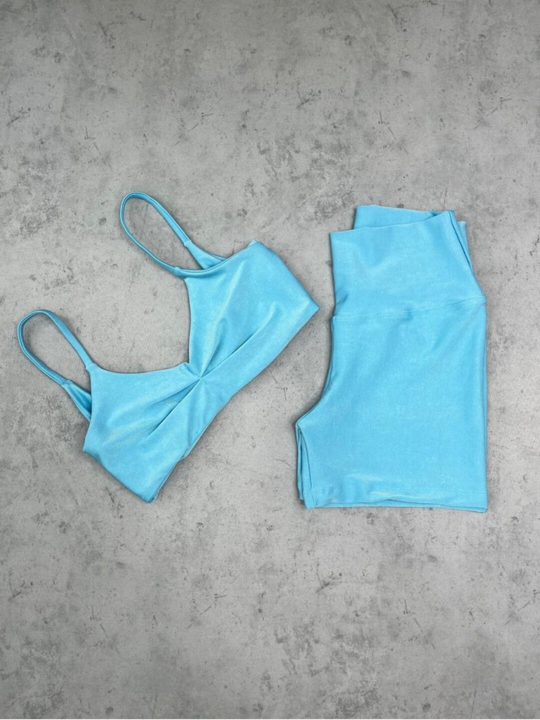 Short Básico + Top Lívia - Compressão Azul Candy