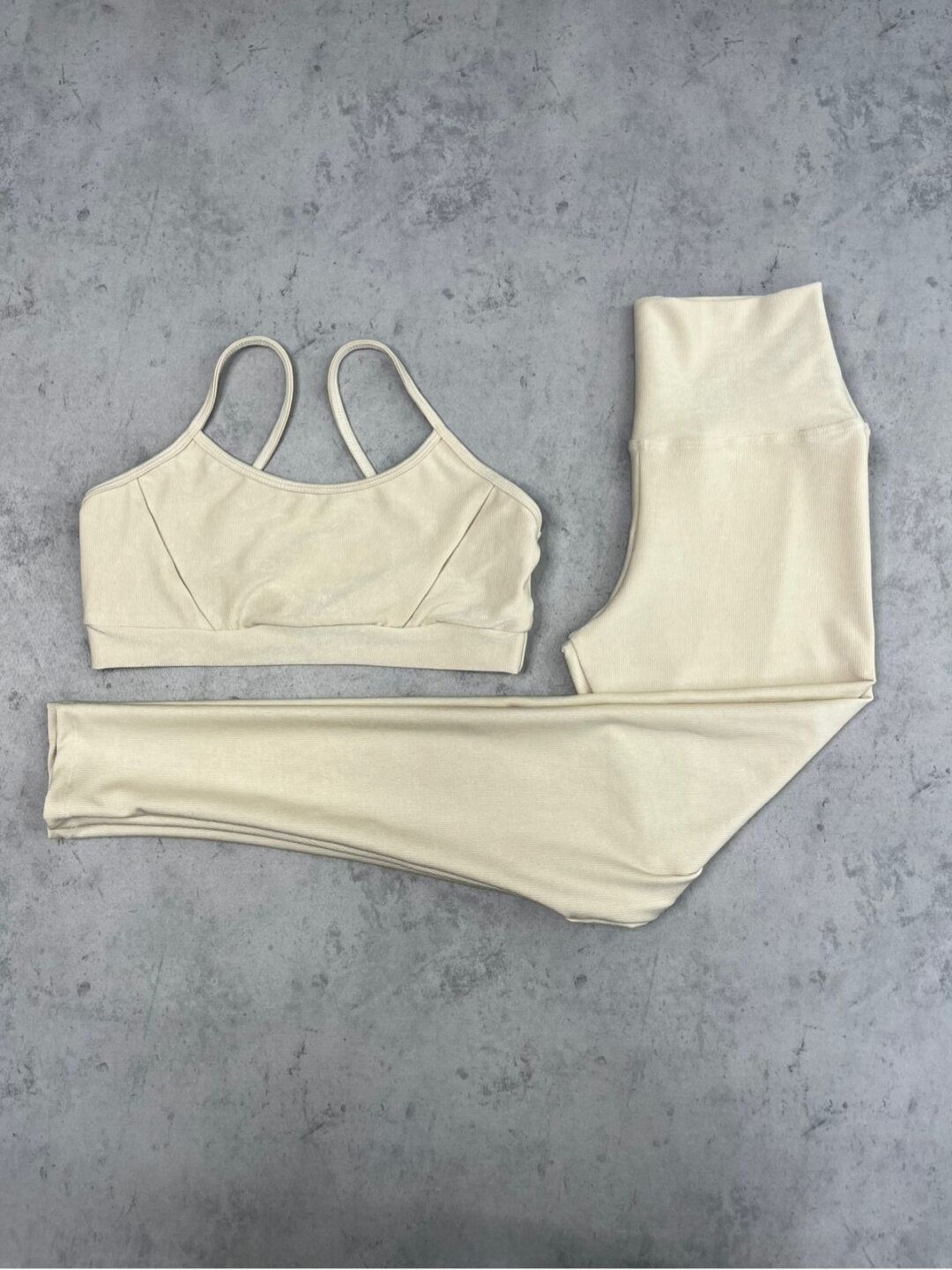 Legging Básica + Top Manu – Compressão Palha