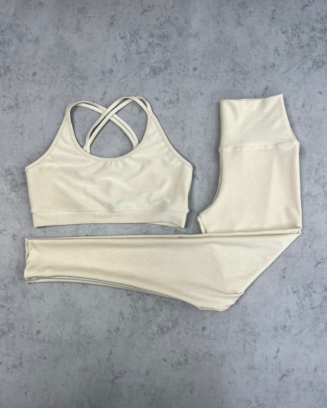 Legging Básica + Top Luna – Compressão Palha