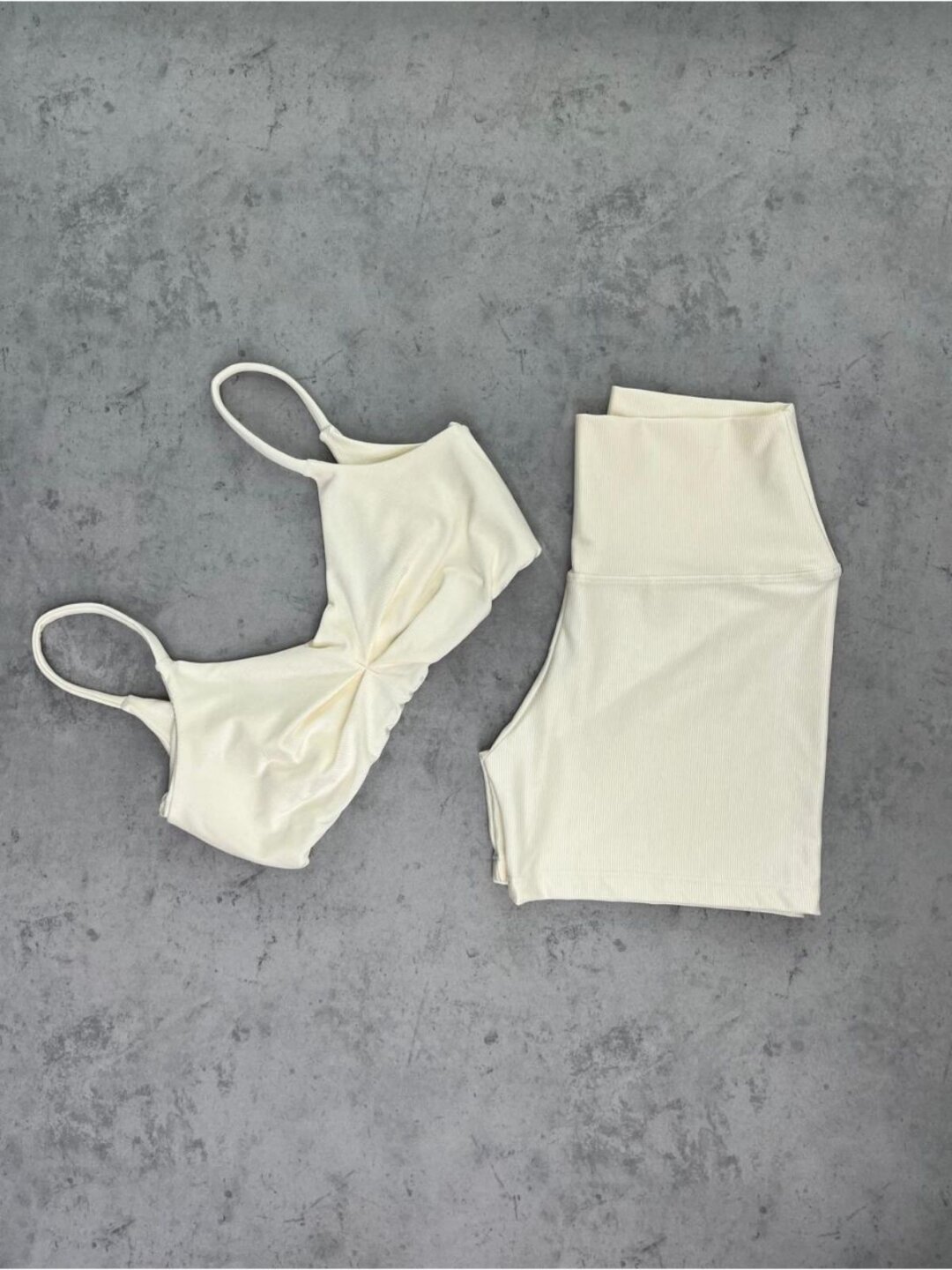 Short Básico + Top Lívia - Compressão Pérola