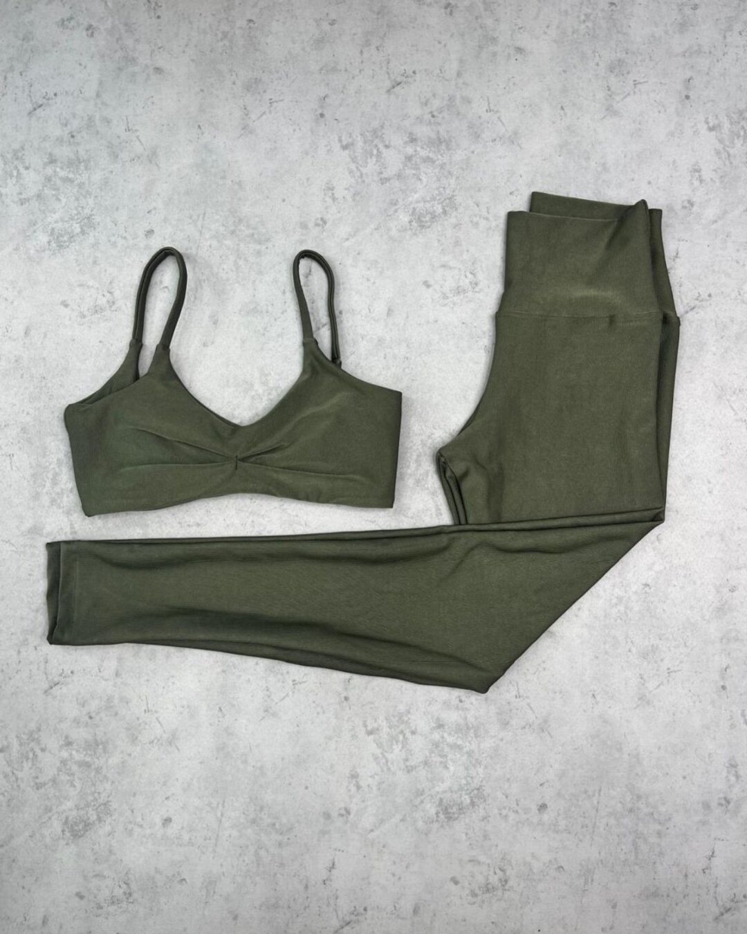 Legging Básica + Top Lívia - Compressão Folhagem - M