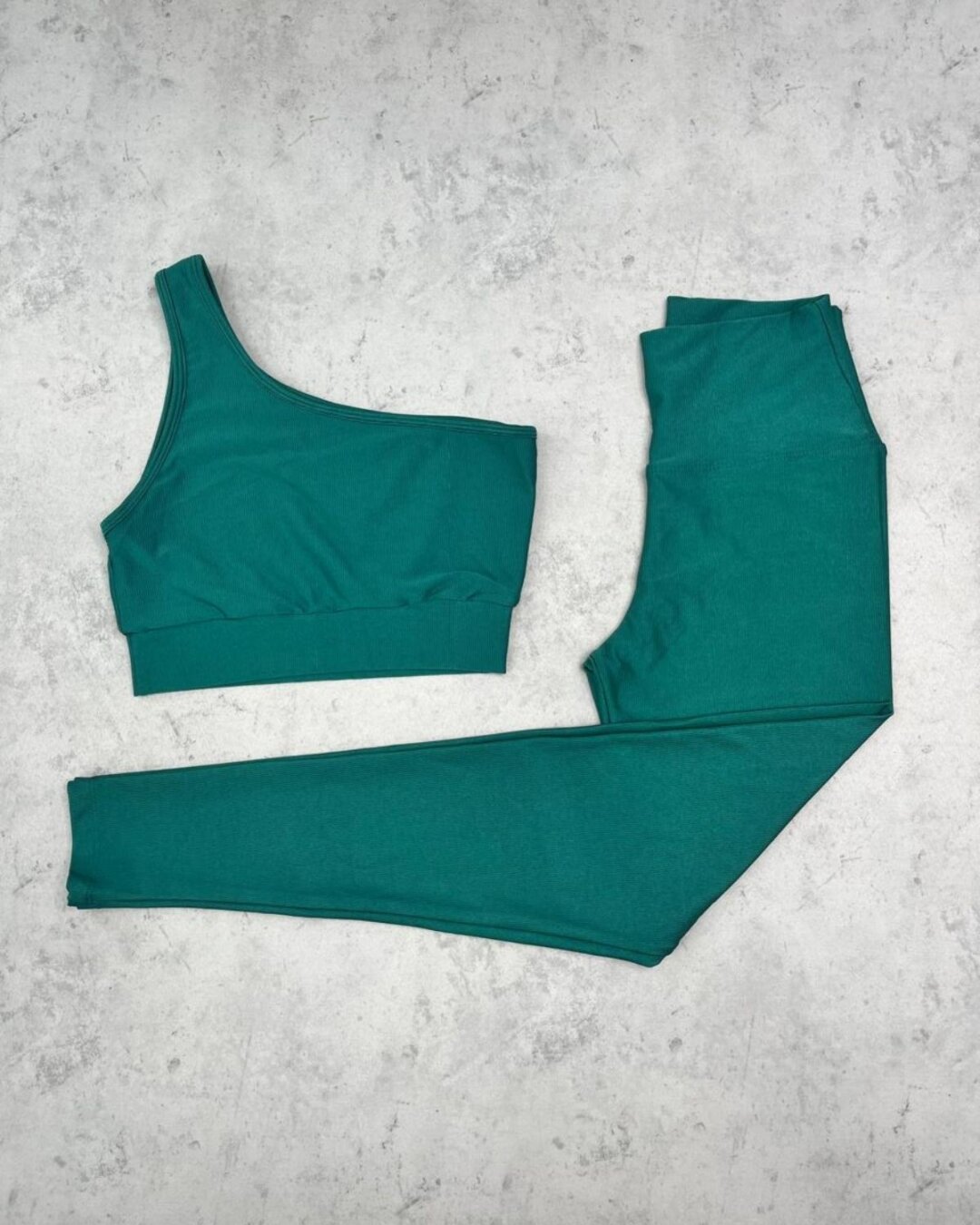 Legging Básica + Top Sophia – Compressão Verde Selva