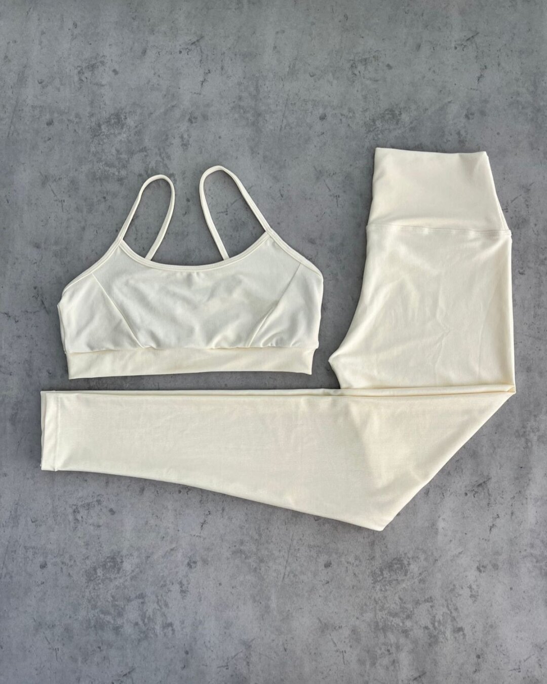 Legging Básica + Top Manu - Compressão Pérola - M
