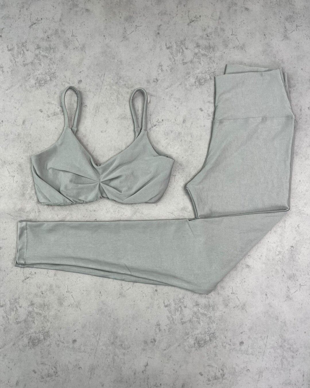 Legging Básica + Top Lívia - Compressão Prata Lunar