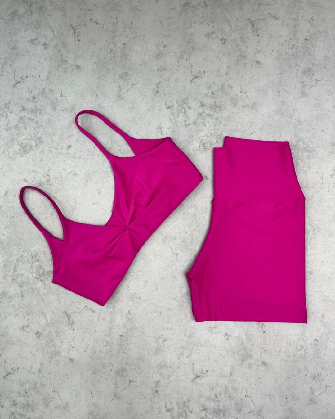 Short Básico + Top Lívia - Compressão Rosa Persa