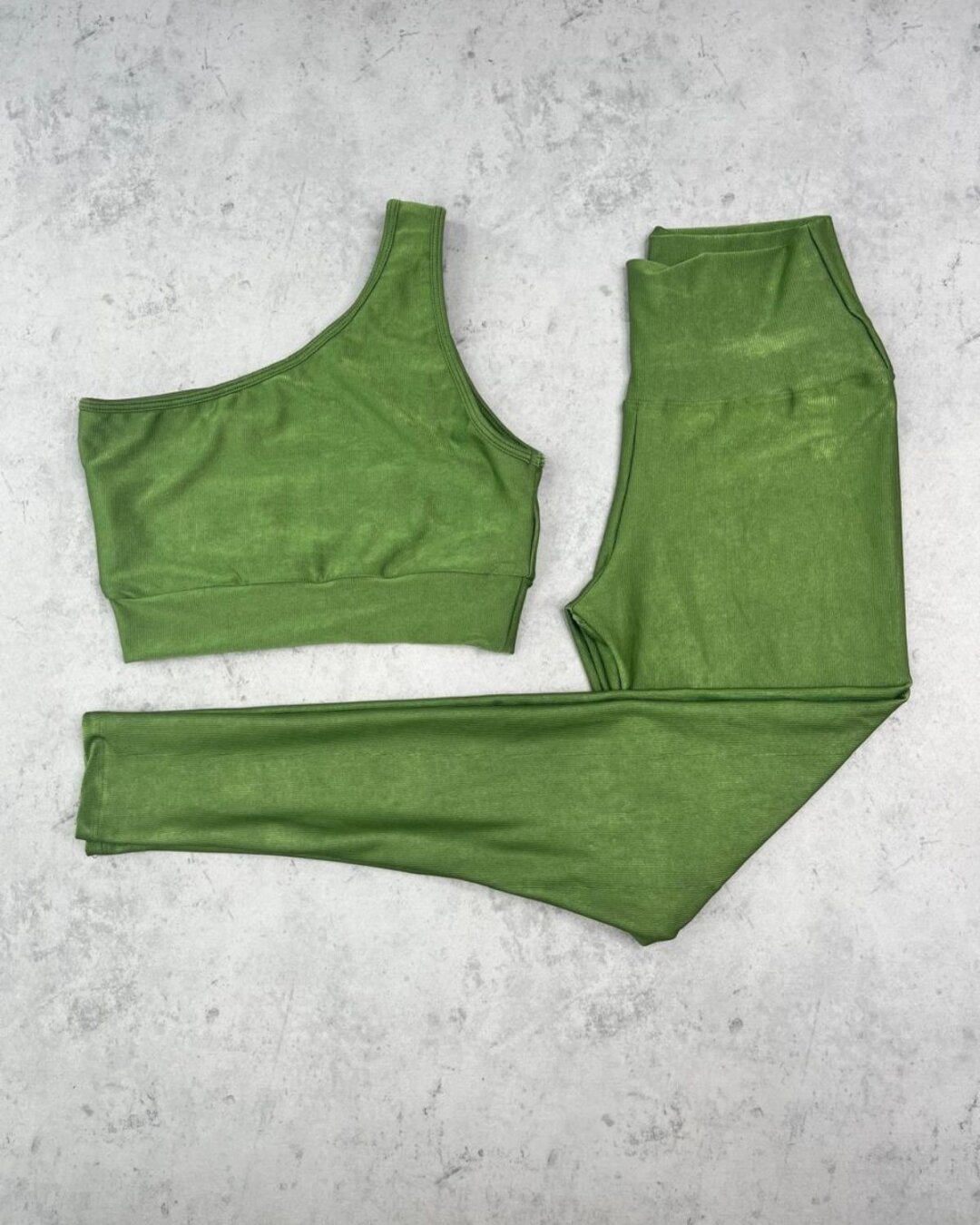 Legging Básica + Top Sophia - Compressão Verde Oliva