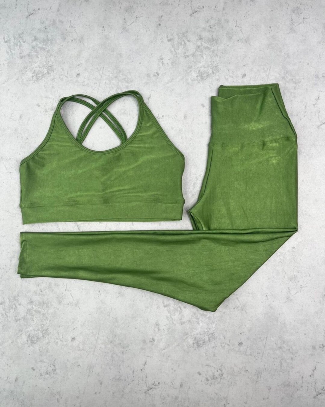 Legging Básica + Top Luna – Compressão Verde Oliva