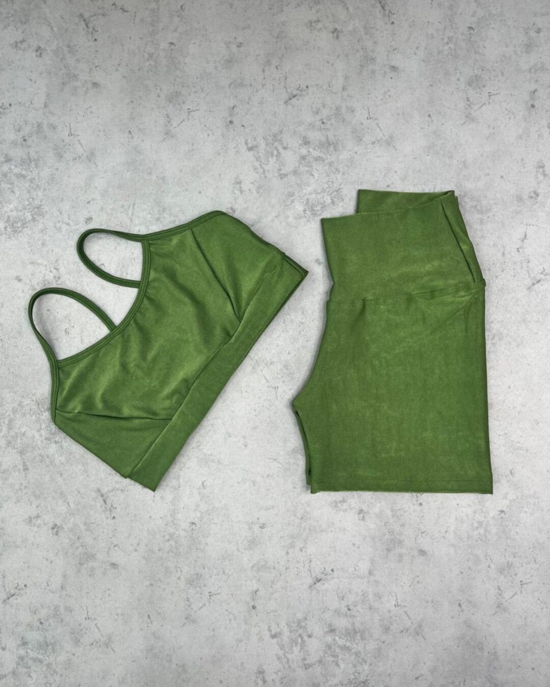 Short Básico + Top Manu – Compressão Verde Oliva