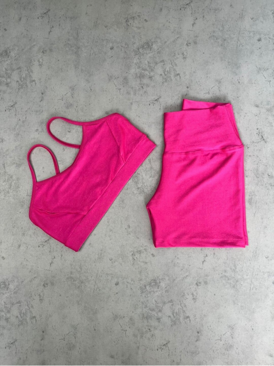 Short Básico + Top Manu – Compressão Hot Pink
