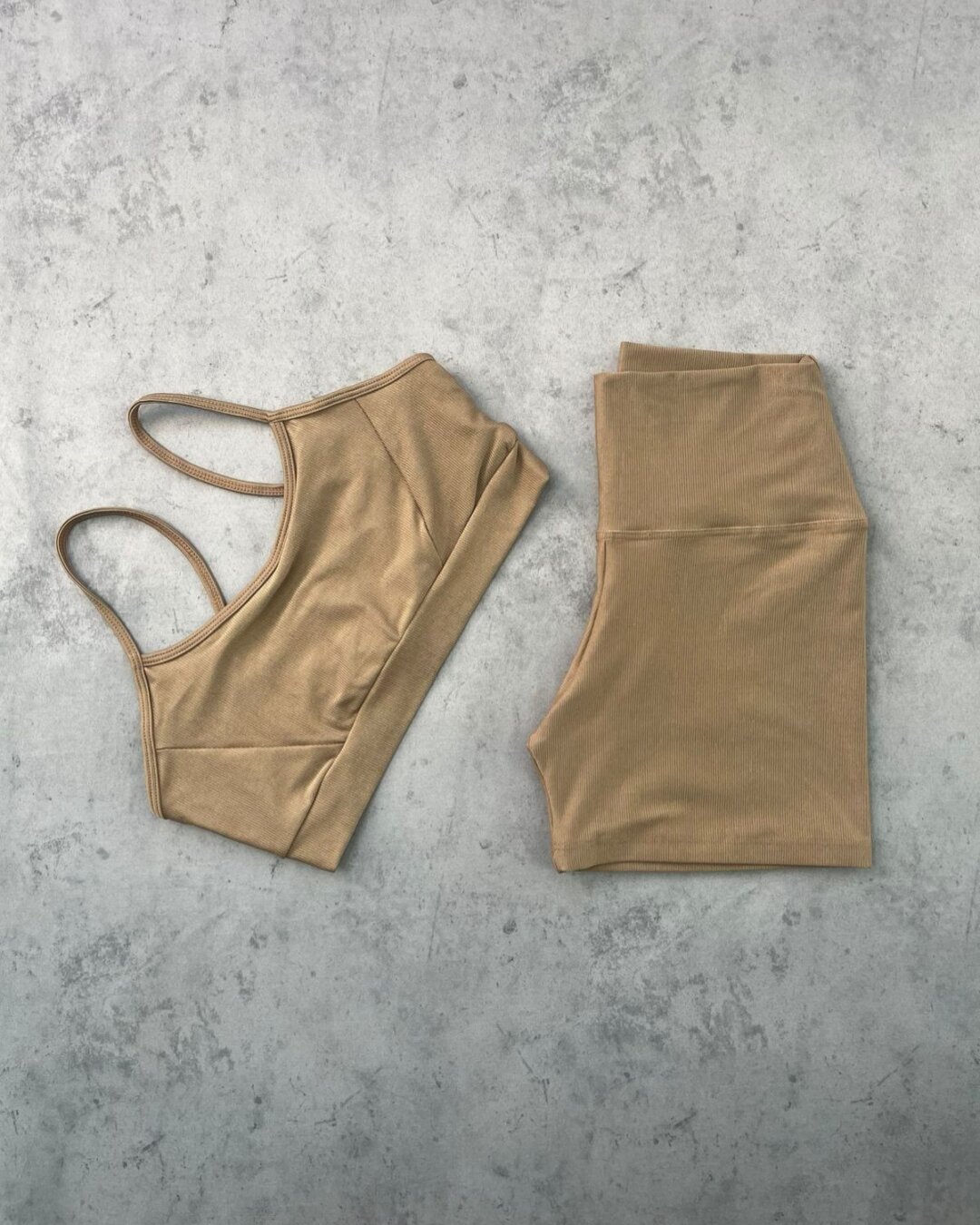 Short Básico + Top Manu – Compressão Nude
