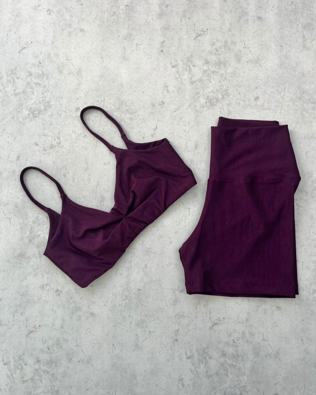 Short Básico + Top Lívia - Compressão Ameixa