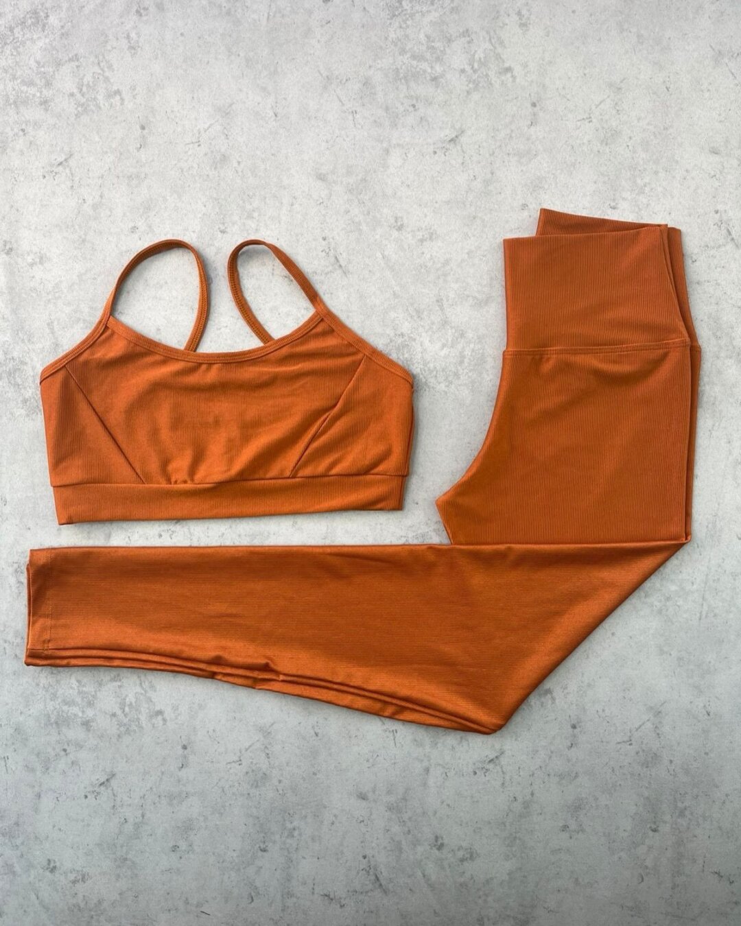 Legging Básica + Top Manu – Compressão Terra