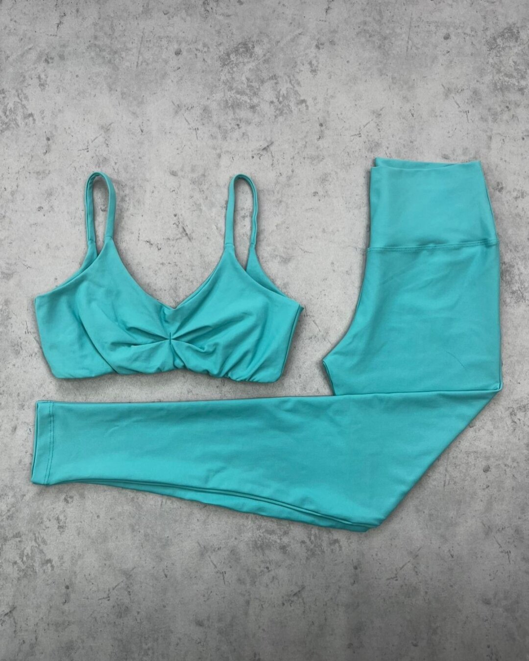 Legging Básica + Top Lívia - Light Azul Cristal - M