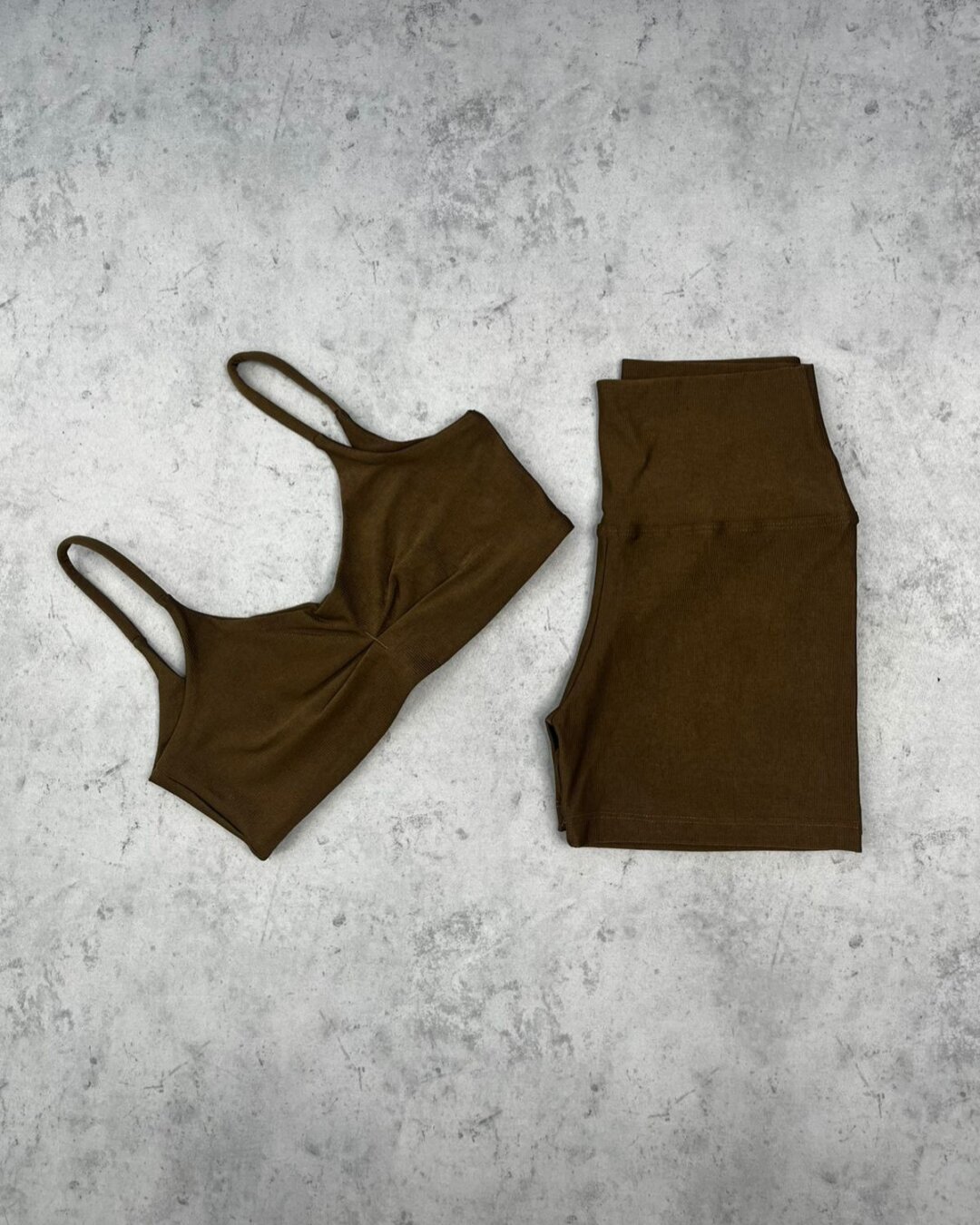 Short Básico+ Top Lívia - Compressão Nozes
