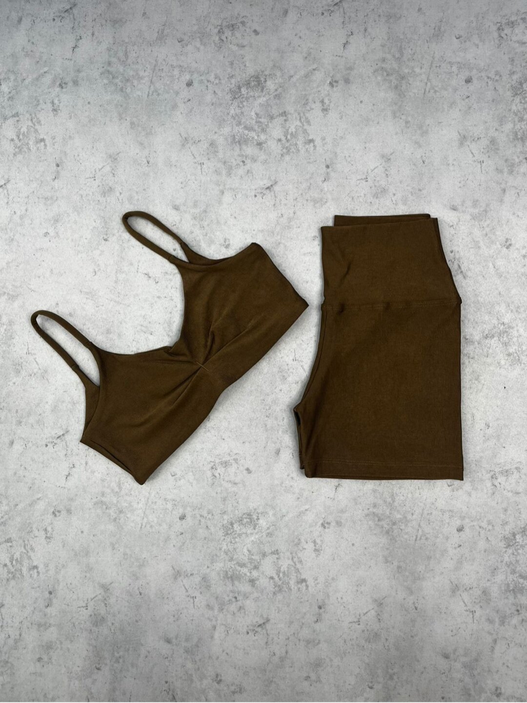 Short Básico+ Top Lívia - Compressão Nozes