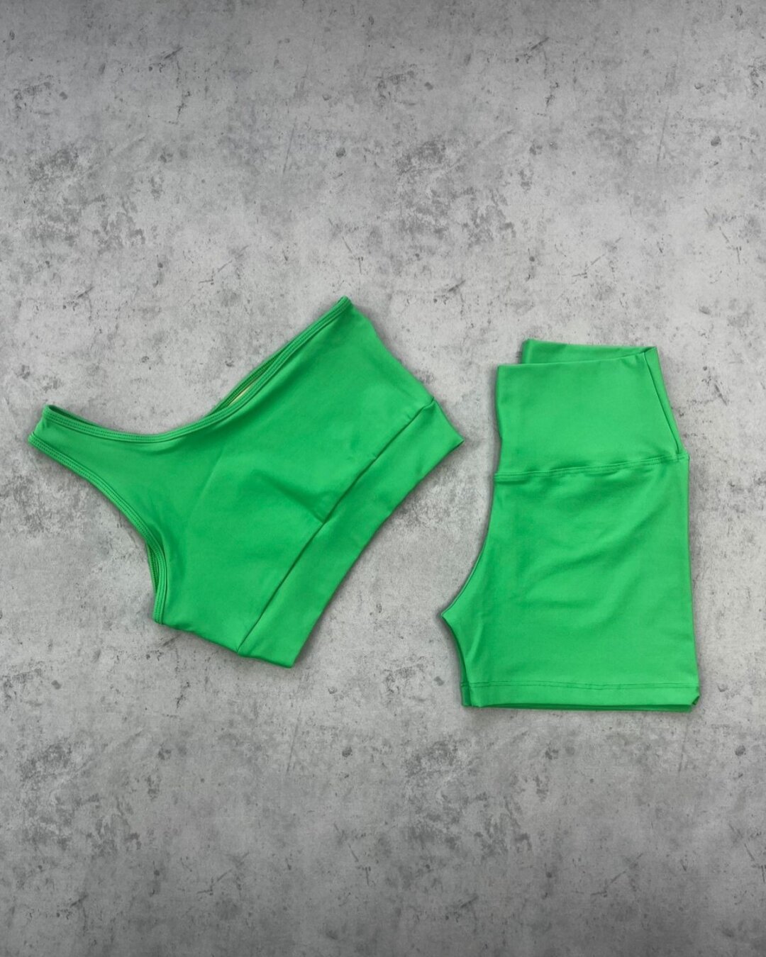 Short Básico + Top Sophia - Light Green Flash
