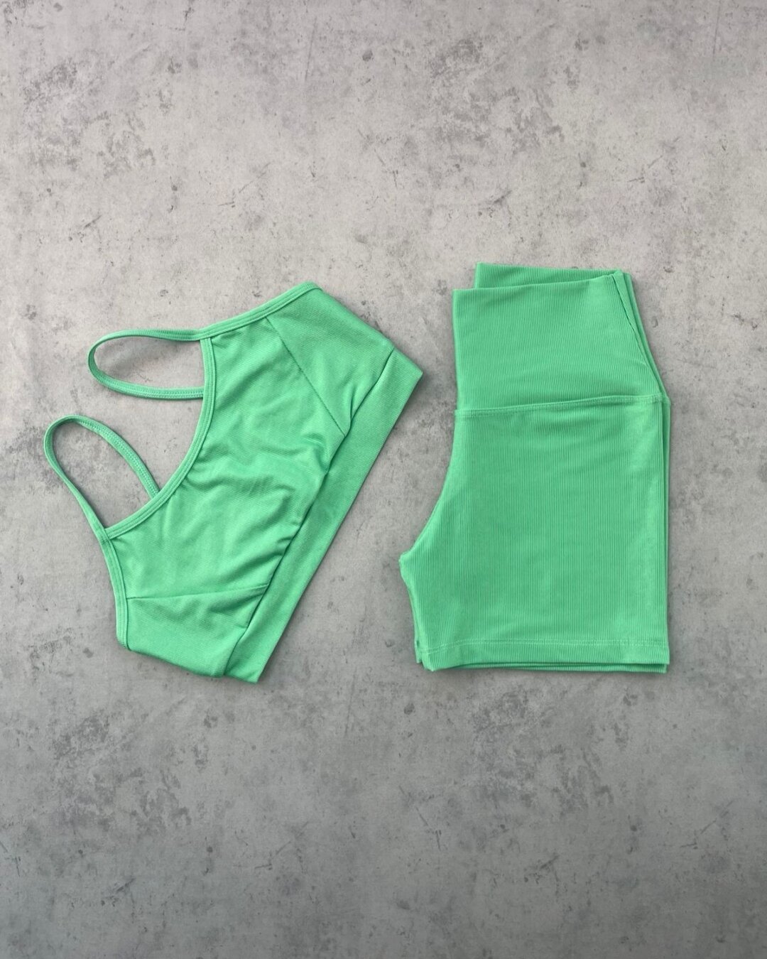 Short Básico + Top Manu – Compressão Verde Erva Doce