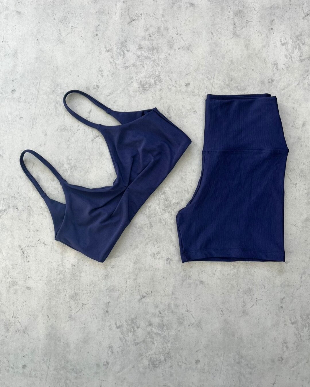 Short Básico + Top Lívia - Compressão Petúnia Azul