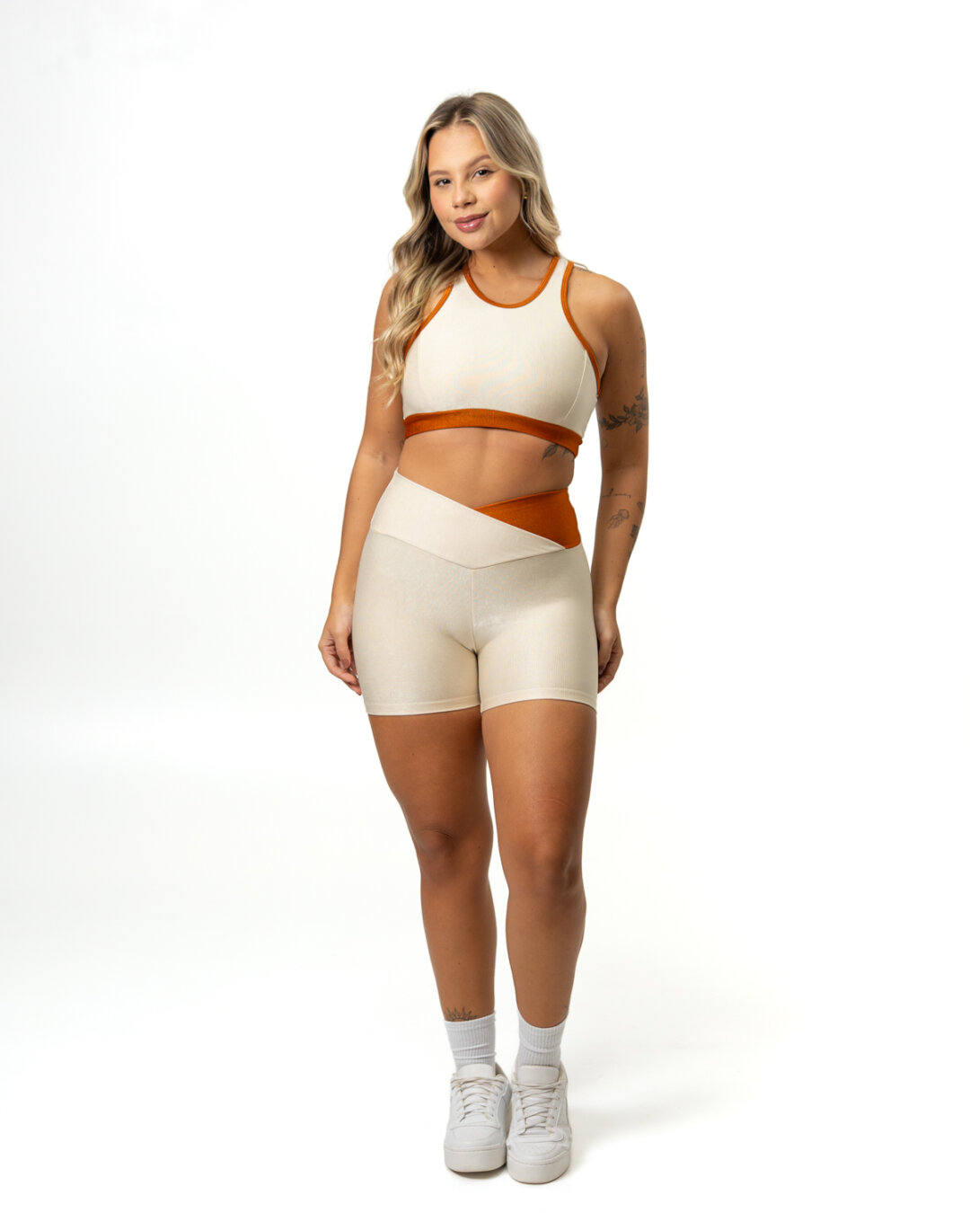 Short Bicolor Cós Cruzado + Top Aline - Compressão Off White/Ferrugem