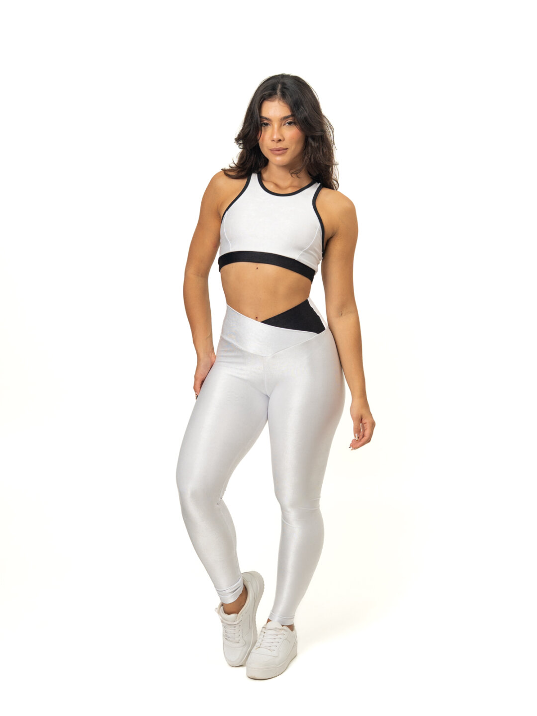 Legging Bicolor Cós Cruzado + Top Aline – Compressão Branco/Preto