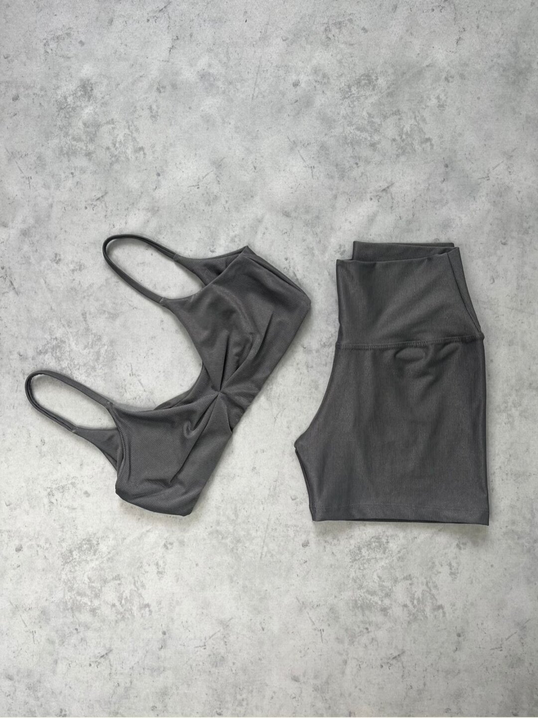 Short Básico + Top Lívia - Compressão Cinza Ônix