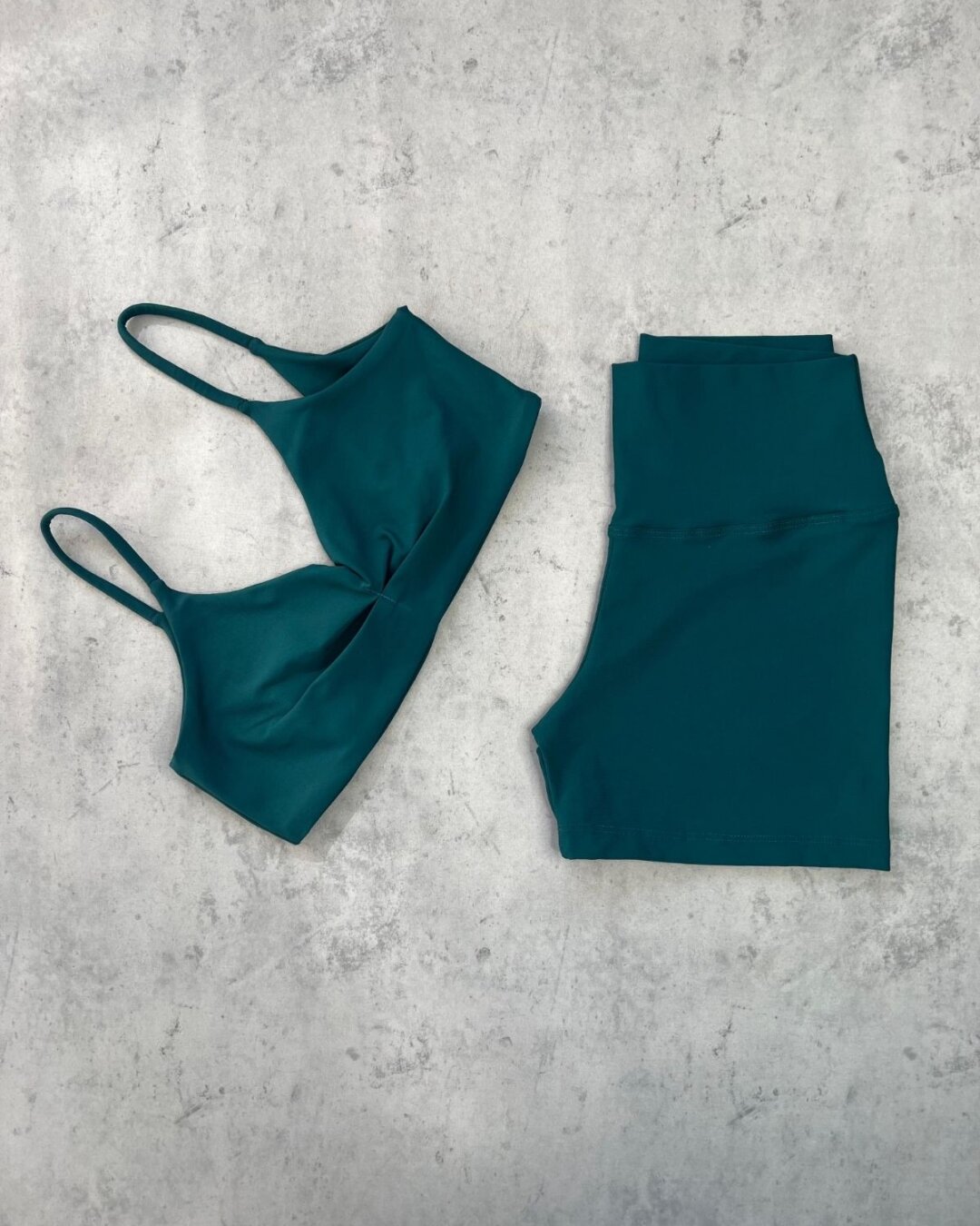 Short Básico + Top Lívia - Light Verde Amazônia