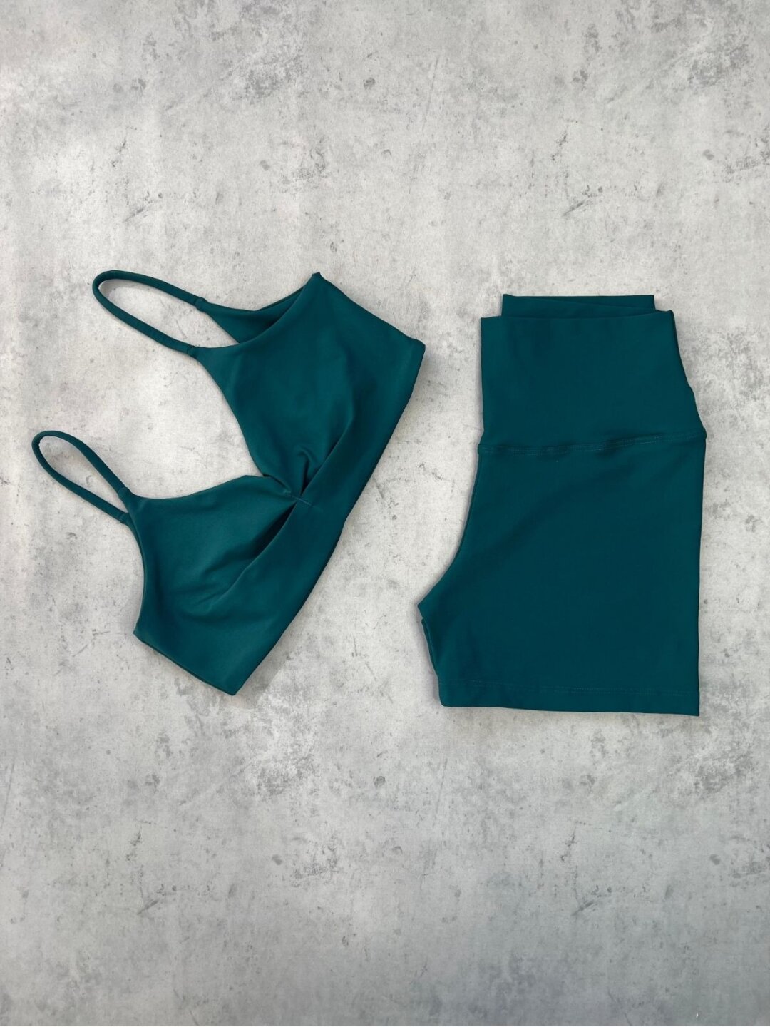 Short Básico + Top Lívia - Light Verde Amazônia