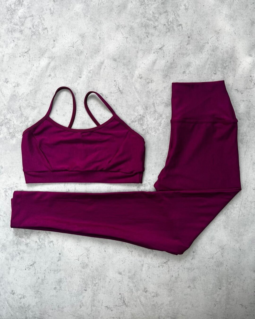 Legging Básica + Top Manu – Compressão Berinjela