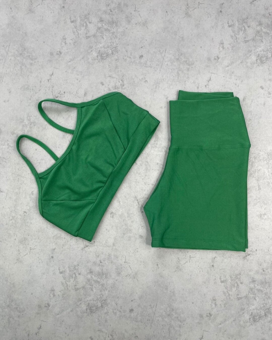 Short Básico + Top Manu – Compressão Verde Folha